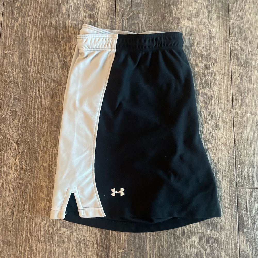 Under Armour Women's Medium Shorts